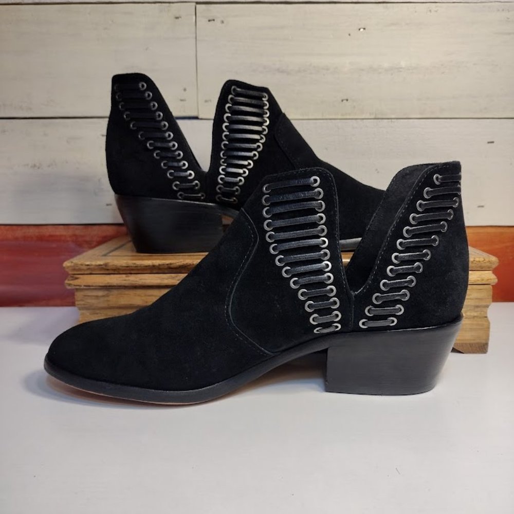 Vince Camuto Pevista Booties | Womens 8.5